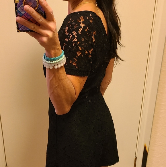 One piece short Romper - Picture 3 of 3